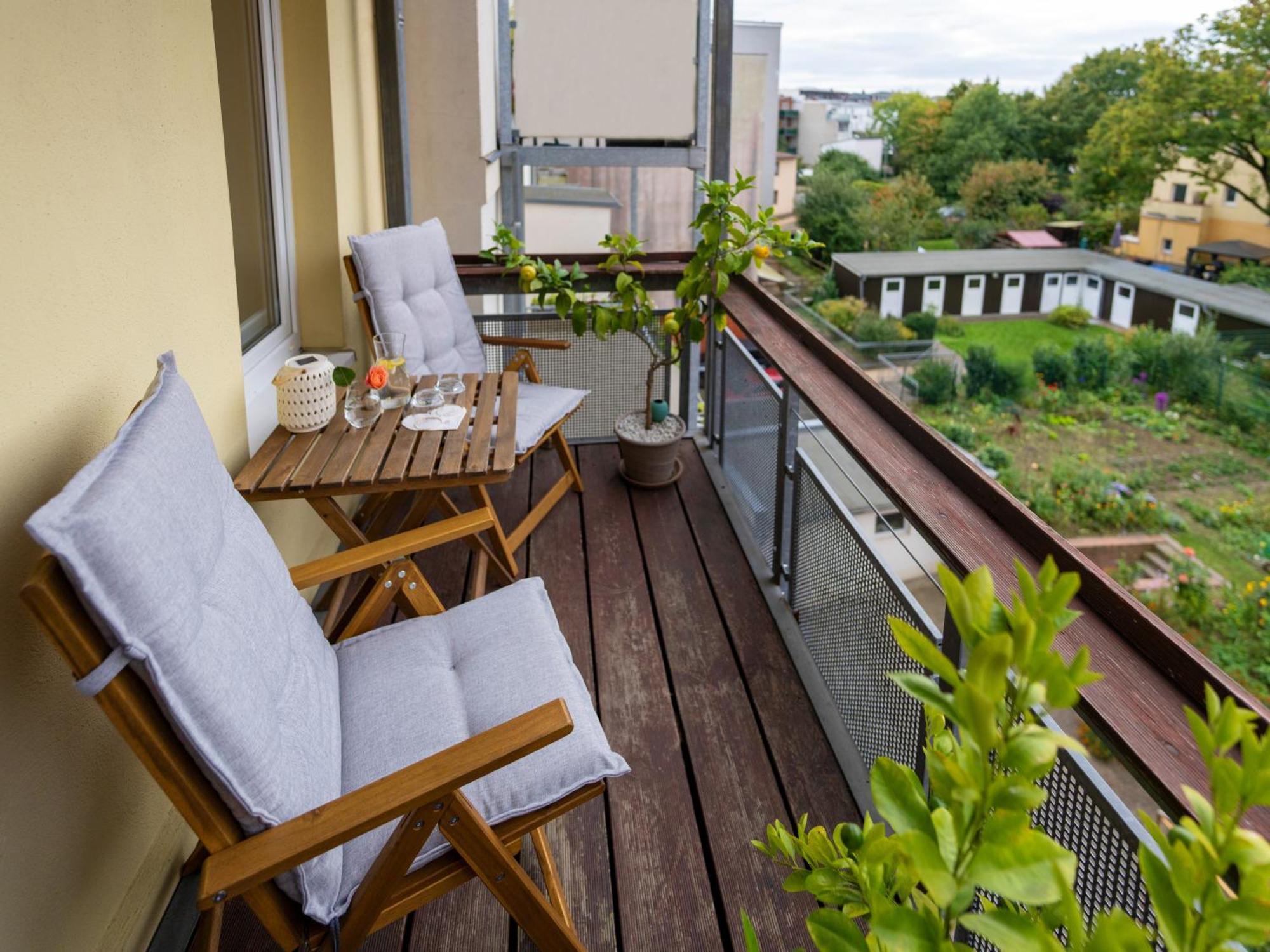 Schlosskoenig - Modernes & Zentrales Apartment Mit Balkon Und Arbeitsplatz Schwerin  Eksteriør bilde