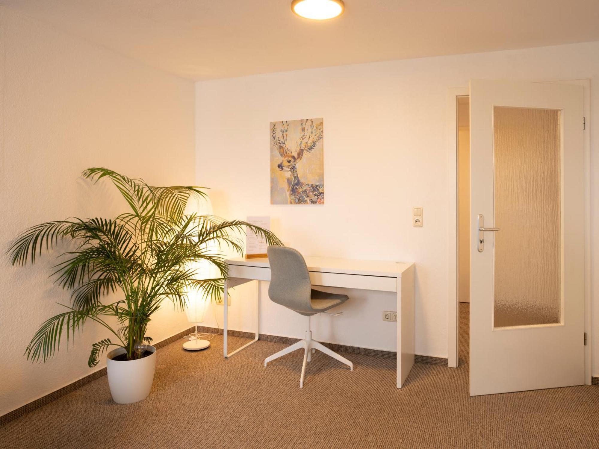 Schlosskoenig - Modernes & Zentrales Apartment Mit Balkon Und Arbeitsplatz Schwerin  Eksteriør bilde