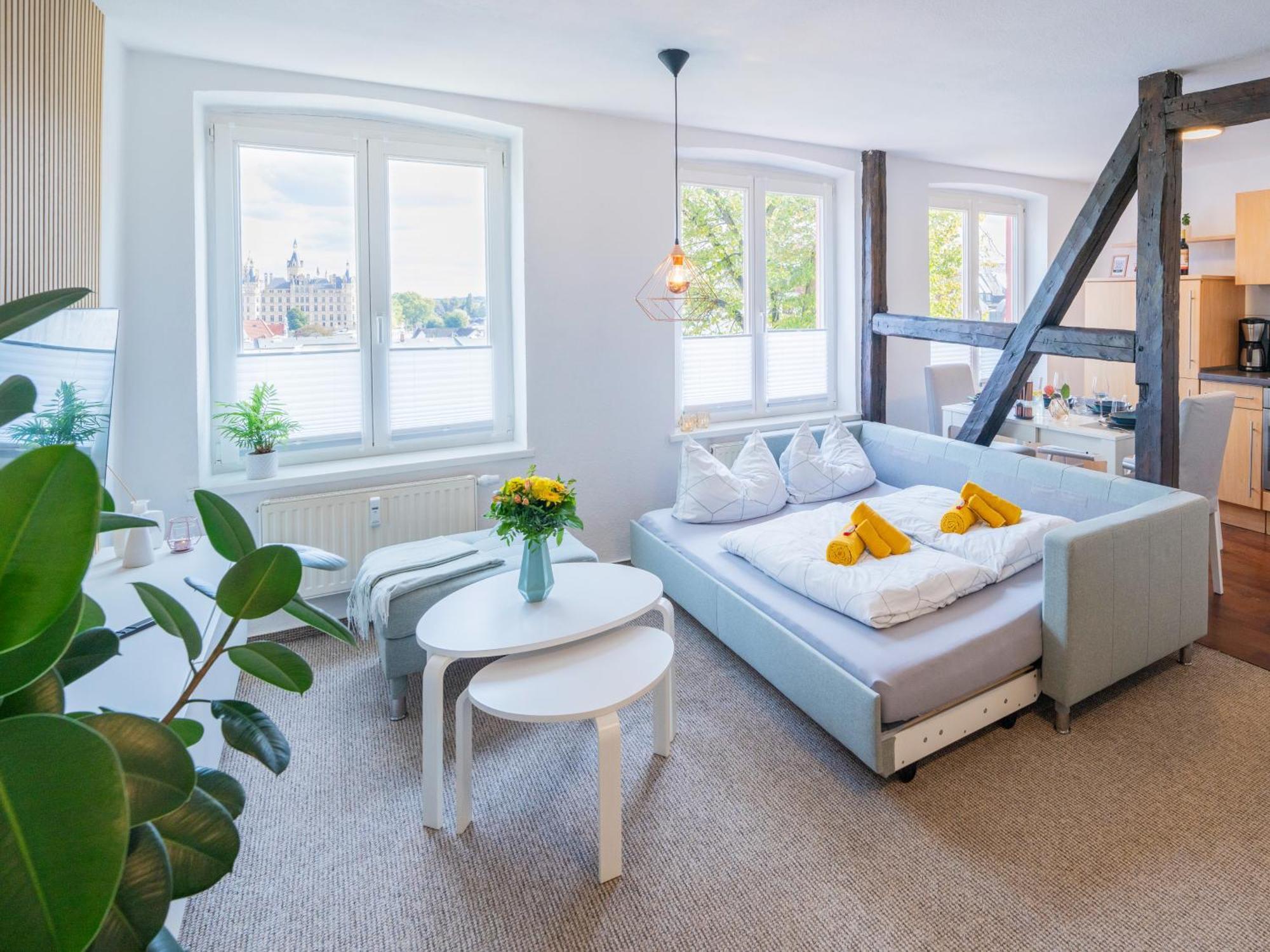 Schlosskoenig - Modernes & Zentrales Apartment Mit Balkon Und Arbeitsplatz Schwerin  Eksteriør bilde