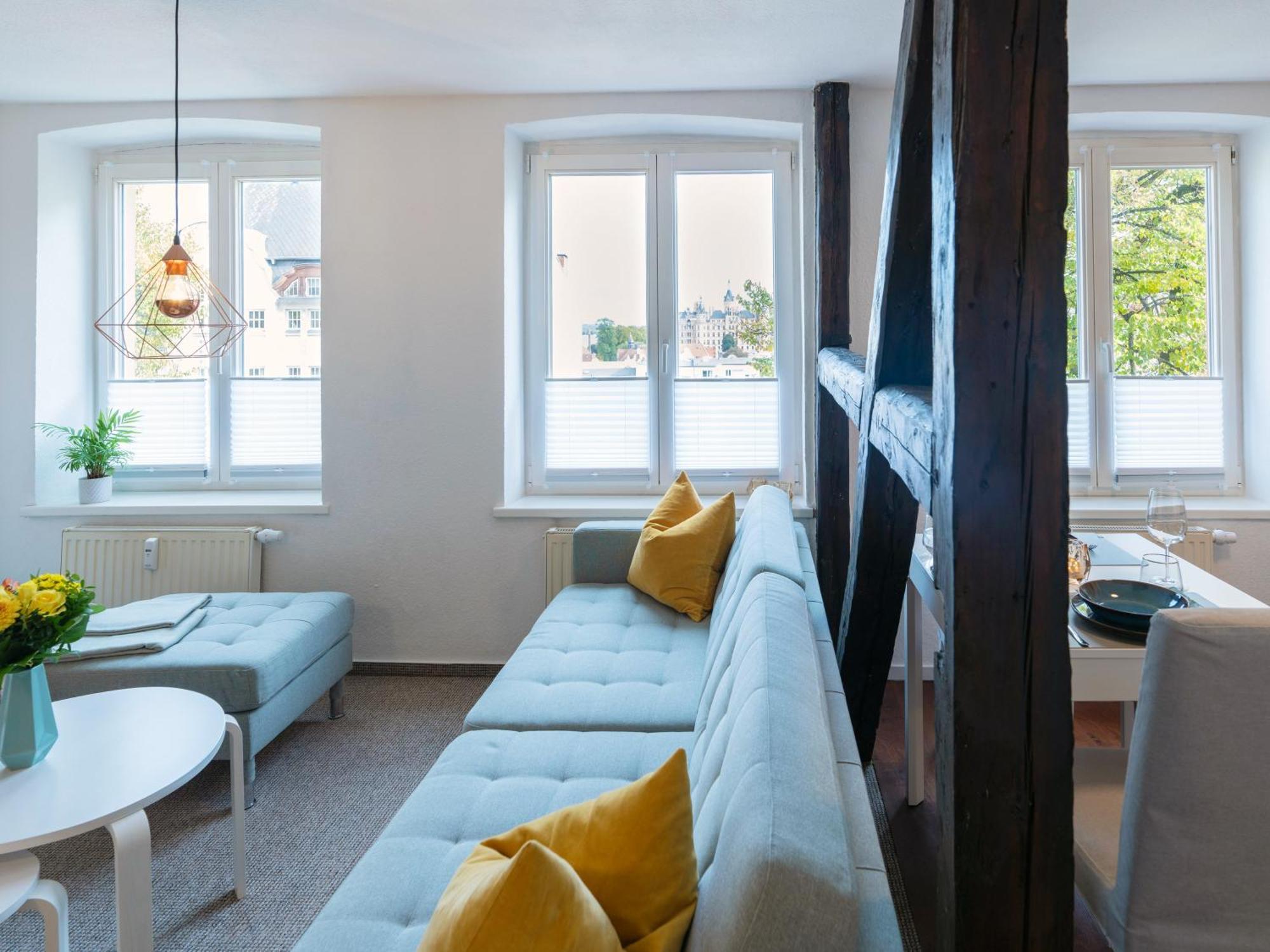 Schlosskoenig - Modernes & Zentrales Apartment Mit Balkon Und Arbeitsplatz Schwerin  Eksteriør bilde